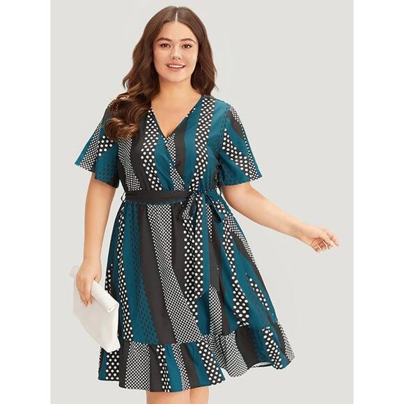 Large 12 BloomChic Wrap Dress Polka Dot Stripe Print Belted with Pockets - Picture 1 of 5